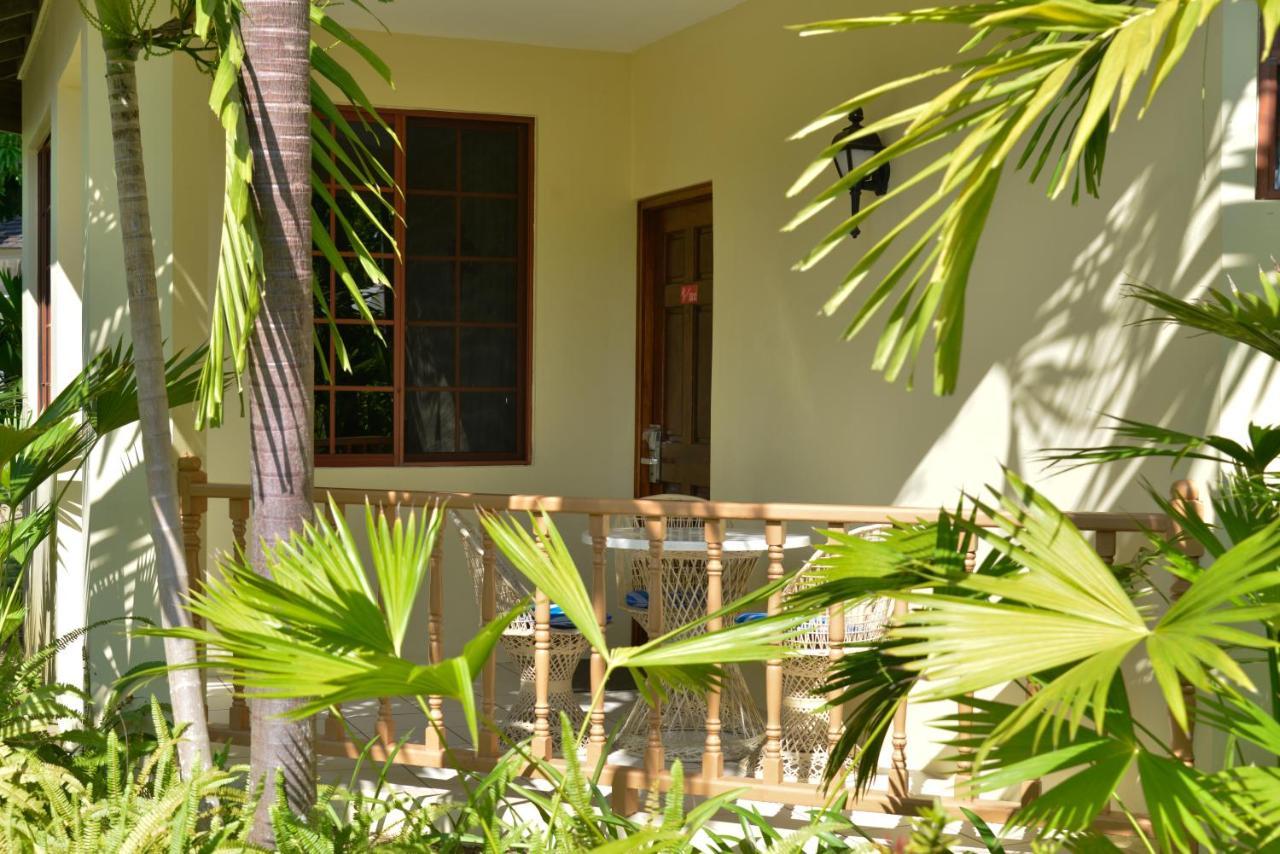 Coco La Palm Hotel Negril Bagian luar foto